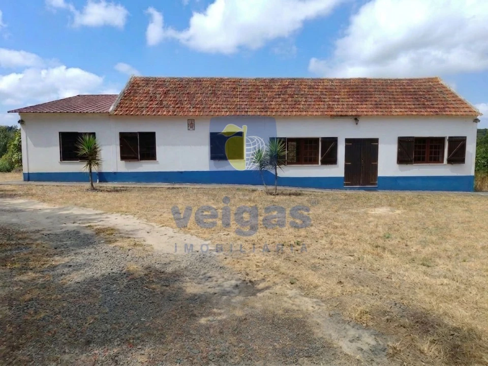 Moradia T3 para Venda em A dos Negros Foto 1