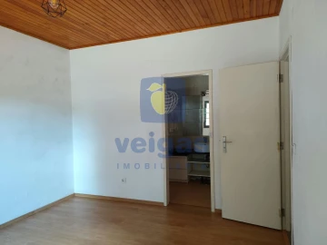 Moradia T3 para Venda em A dos Negros
