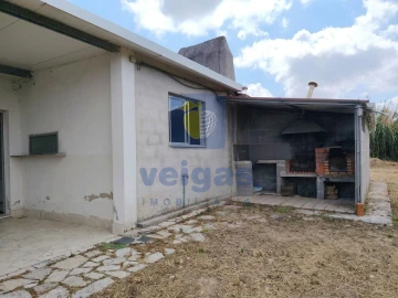 Moradia T3 para Venda em A dos Negros