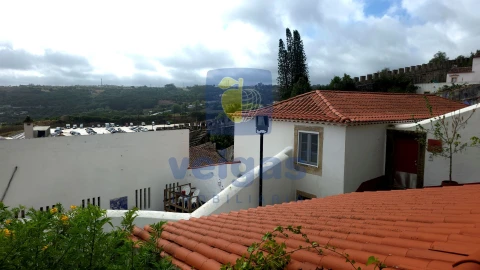 Moradia T1 para Venda em Santa Maria, São Pedro e Sobral da Lagoa