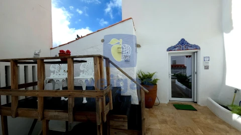Moradia T1 para Venda em Santa Maria, São Pedro e Sobral da Lagoa
