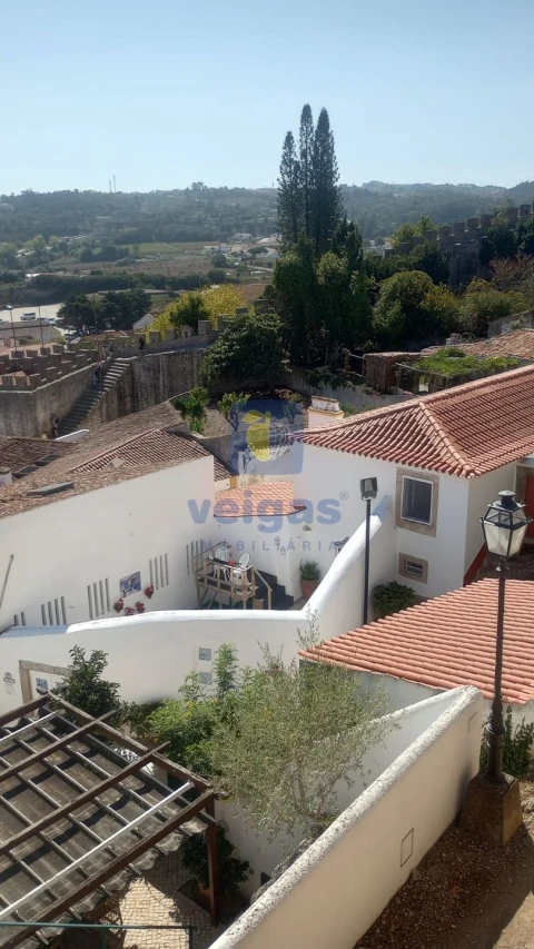 Moradia T1 para Venda em Santa Maria, São Pedro e Sobral da Lagoa