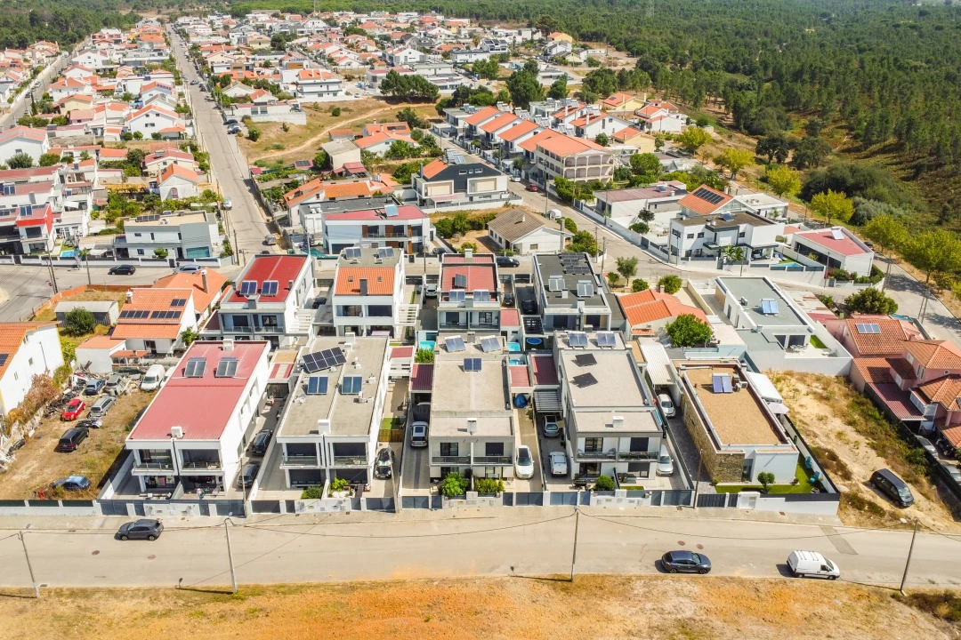 Moradia T4 para Venda em Fernao Ferro Foto 50