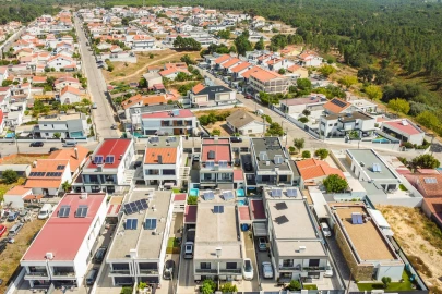 Moradia T4 para Venda em Fernao Ferro