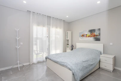 Moradia T4 para Venda em Fernao Ferro