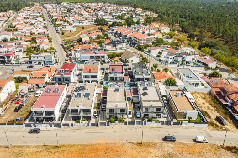 Moradia T4 para Venda em Fernao Ferro Foto 50
