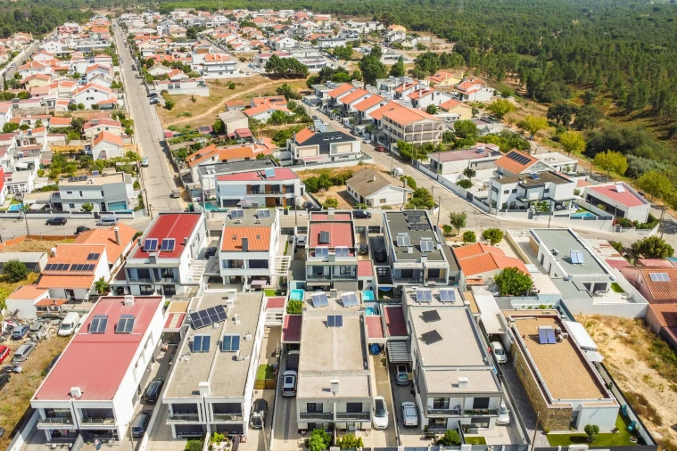 Moradia T4 para Venda em Fernao Ferro Foto 49