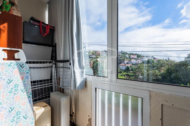 Apartamento T2 para Venda em Camacha Foto 11