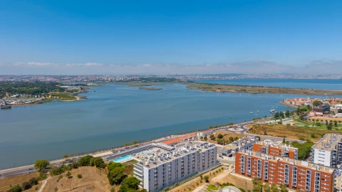Apartamento T4 para Venda em Seixal, Arrentela e Aldeia de Paio Pires