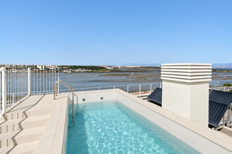 Apartamento T4 para Venda em Seixal, Arrentela e Aldeia de Paio Pires Foto 16