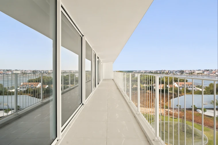 Apartamento T4 para Venda em Seixal, Arrentela e Aldeia de Paio Pires Foto 6