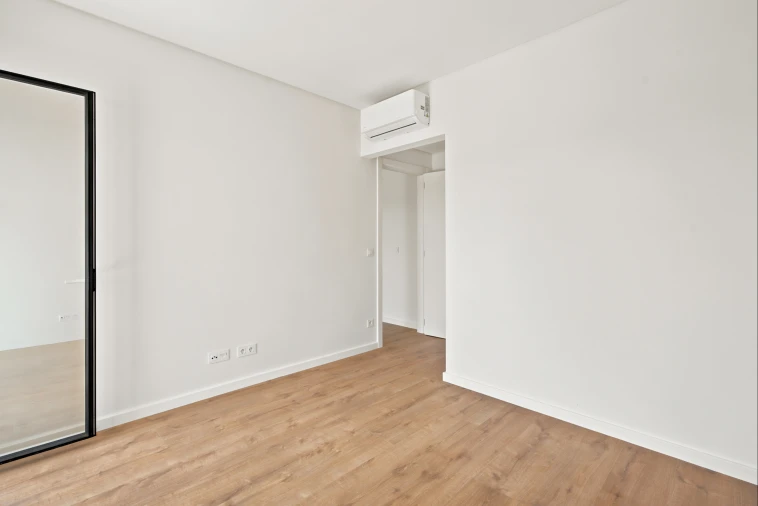 Apartamento T4 para Venda em Seixal, Arrentela e Aldeia de Paio Pires Foto 39