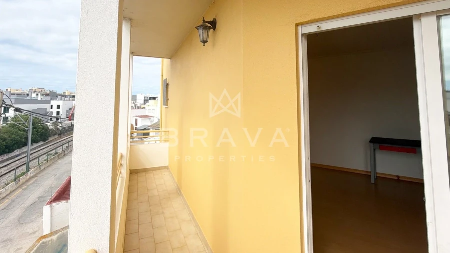 Apartamento T2 para Venda em Olhão Foto 16