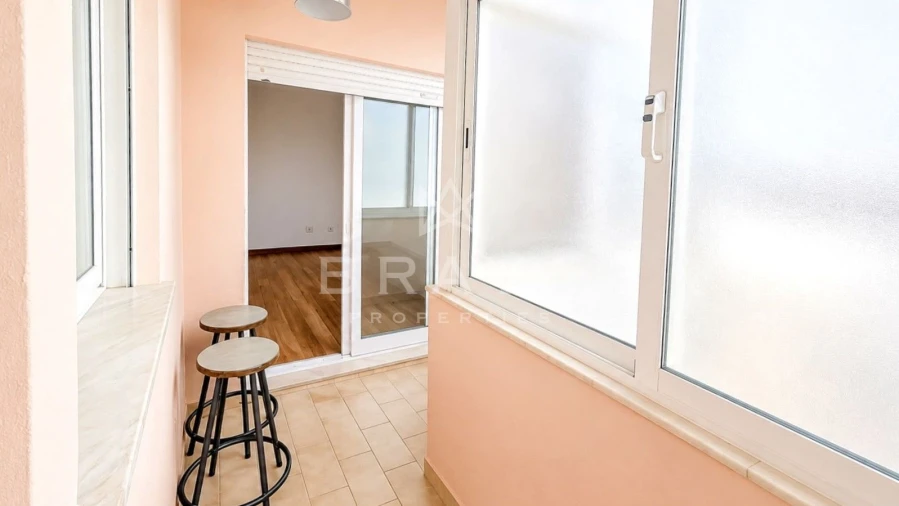 Apartamento T2 para Venda em Olhão Foto 13