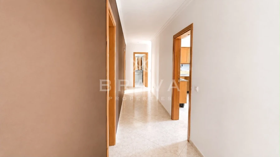 Apartamento T2 para Venda em Olhão Foto 10