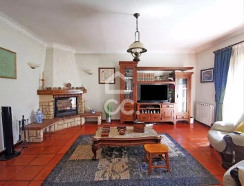 Moradia T4 para Venda em Santa Marta de Portuzelo