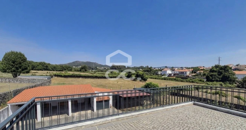 Moradia T4 para Venda em Santa Marta de Portuzelo Foto 9
