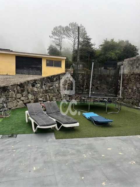 Moradia T5 para Venda em Areosa