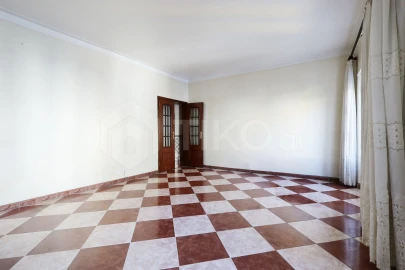 Apartamento T2 para Venda em Venteira