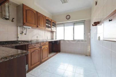 Apartamento T2 para Venda em Venteira