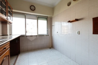Apartamento T2 para Venda em Venteira