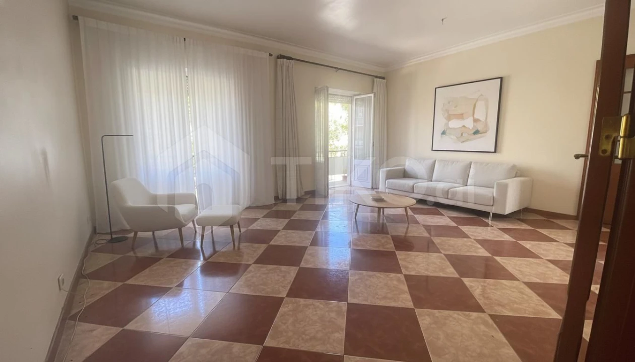 Apartamento T2 para Venda em Venteira Foto 1