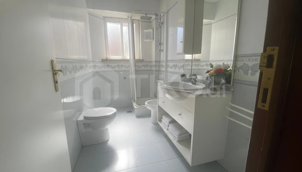 Apartamento T2 para Venda em Venteira Foto 15