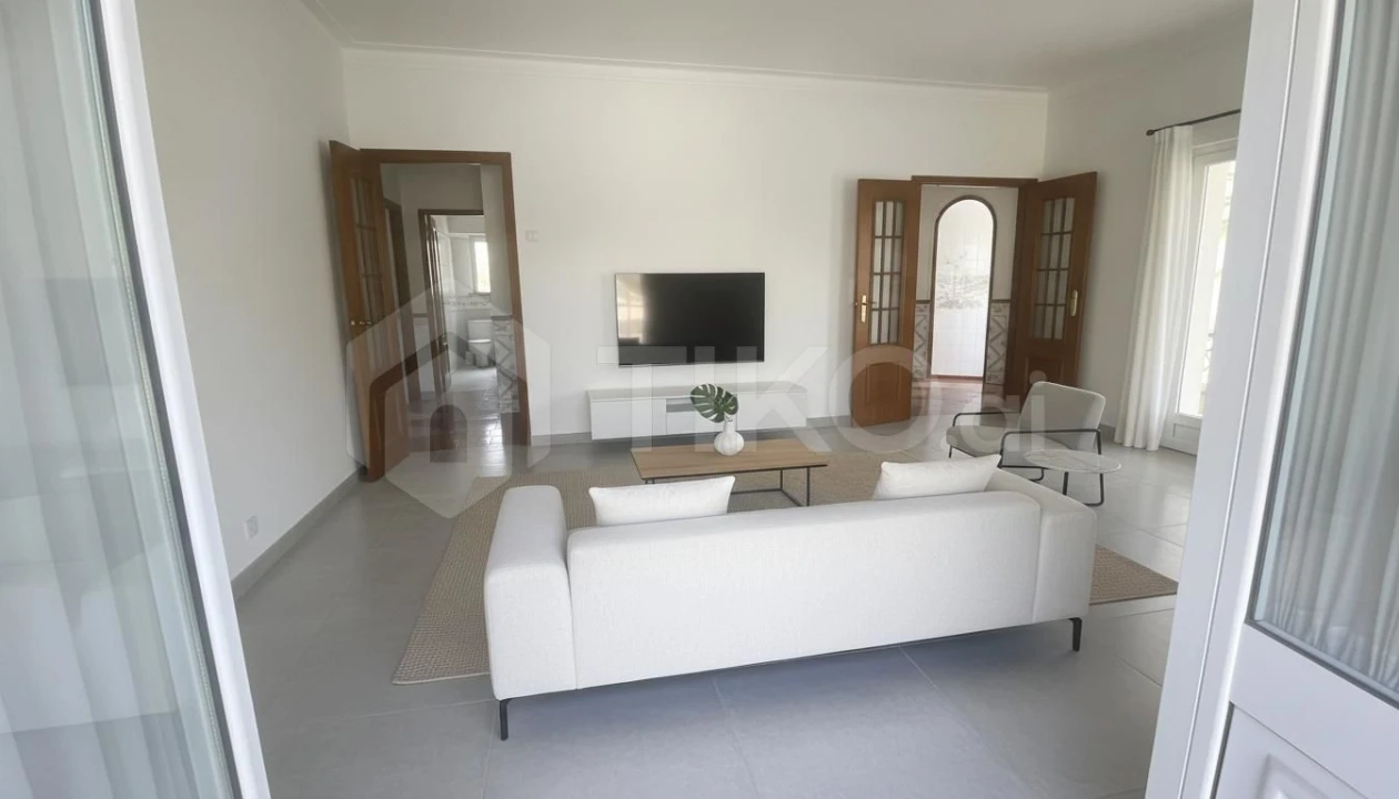 Apartamento T2 para Venda em Venteira Foto 5