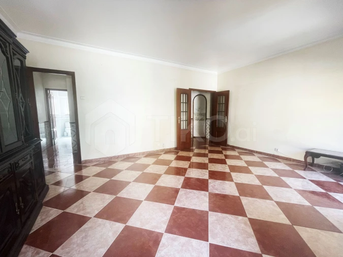Apartamento T2 para Venda em Venteira Foto 3