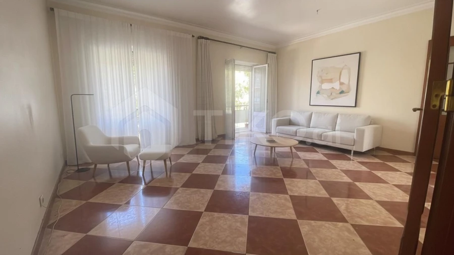 Apartamento T2 para Venda em Venteira