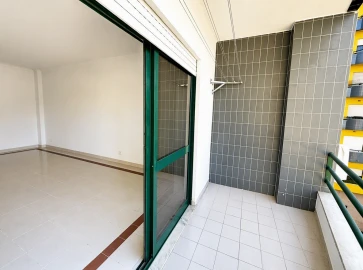 Apartamento T3 para Venda em Laranjeiro e Feijó