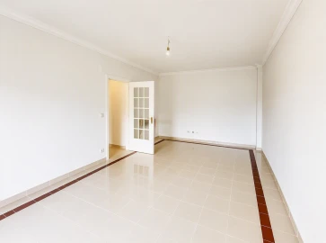 Apartamento T3 para Venda em Laranjeiro e Feijó