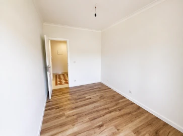 Apartamento T3 para Venda em Laranjeiro e Feijó