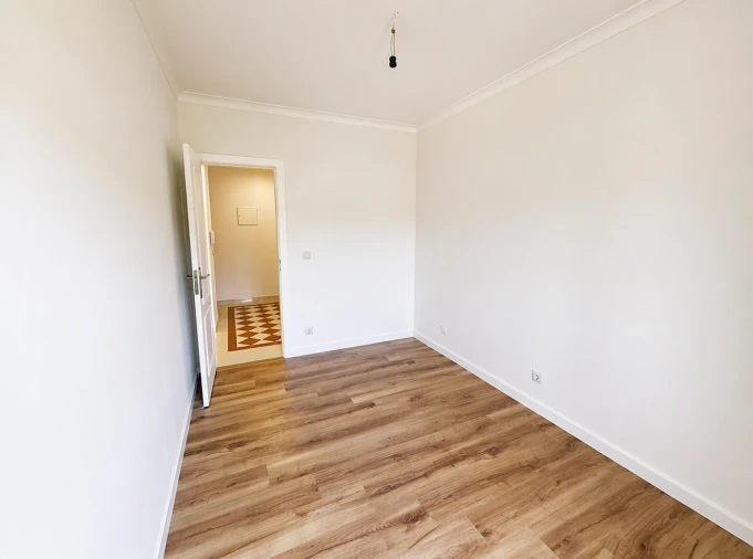 Apartamento T3 para Venda em Laranjeiro e Feijó Foto 16
