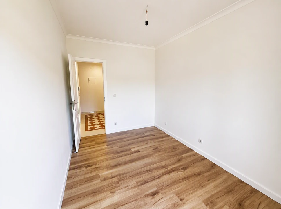 Apartamento T3 para Venda em Laranjeiro e Feijó Foto 16
