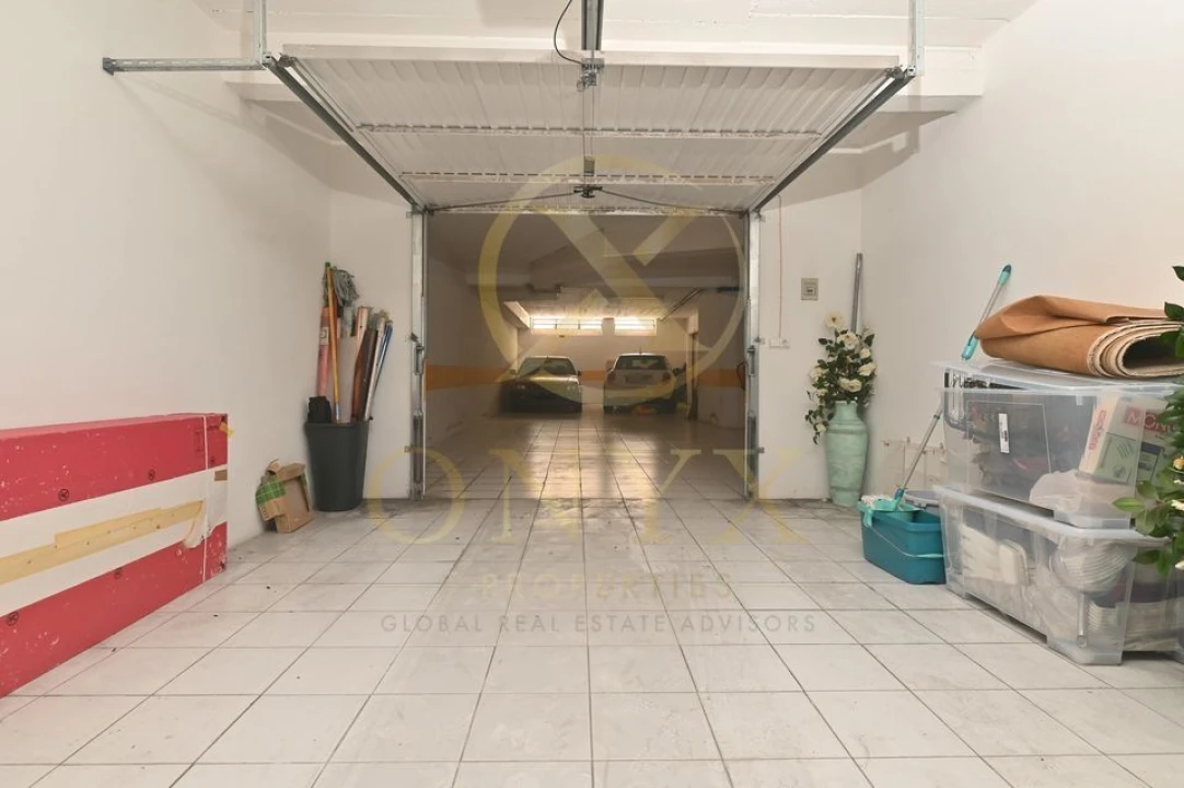 Apartamento T4 para Venda em Carcavelos e Parede Foto 39