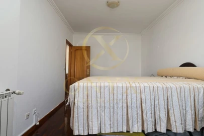 Apartamento T4 para Venda em Carcavelos e Parede