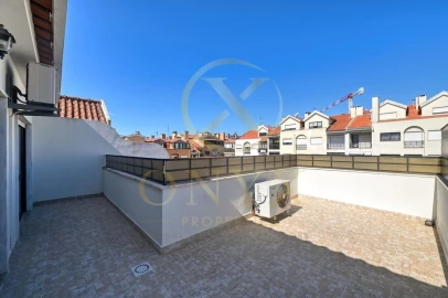 Apartamento T4 para Venda em Carcavelos e Parede