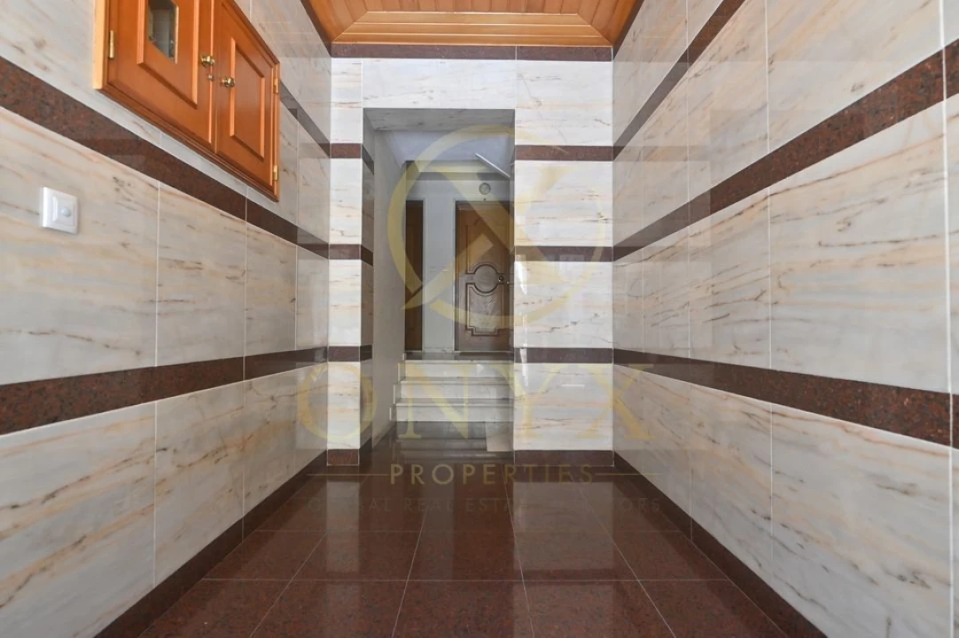 Apartamento T4 para Venda em Carcavelos e Parede Foto 41