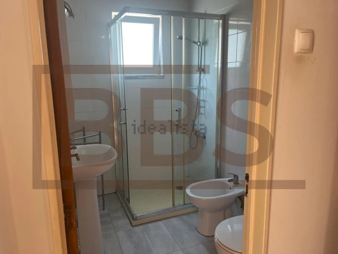 Apartamento T1 para Venda em Venteira Foto 20