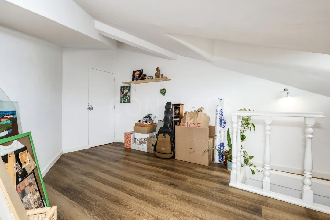 Apartamento T2 para Venda em Porto Salvo Foto 16