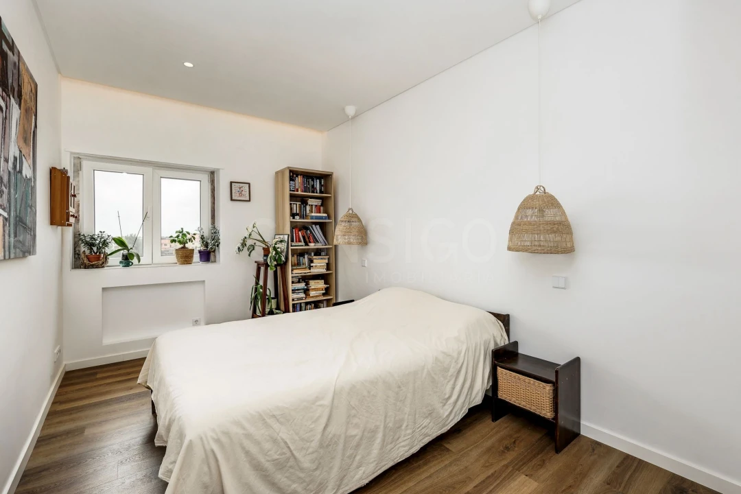 Apartamento T2 para Venda em Porto Salvo Foto 10