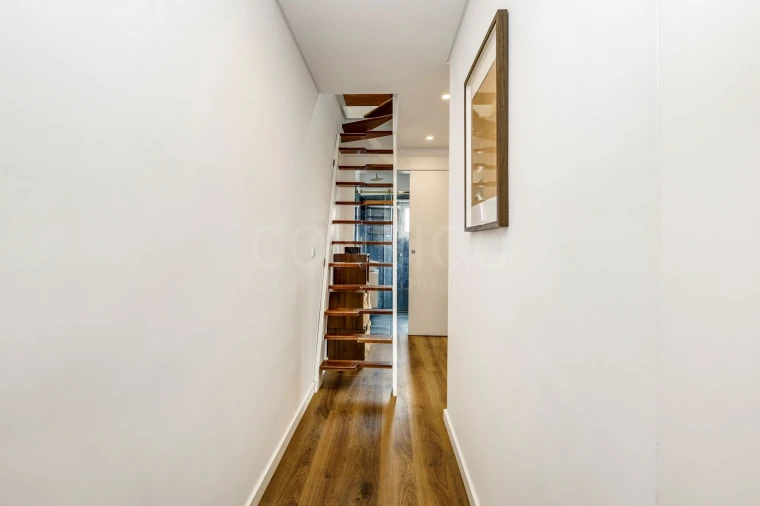 Apartamento T2 para Venda em Porto Salvo Foto 12