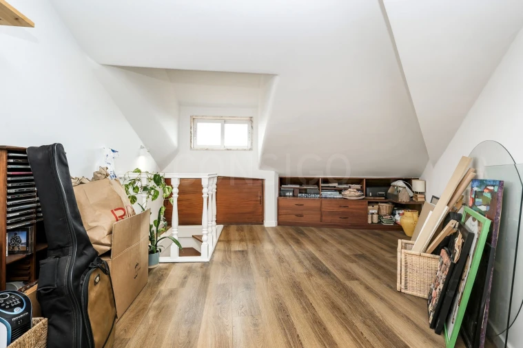 Apartamento T2 para Venda em Porto Salvo Foto 17