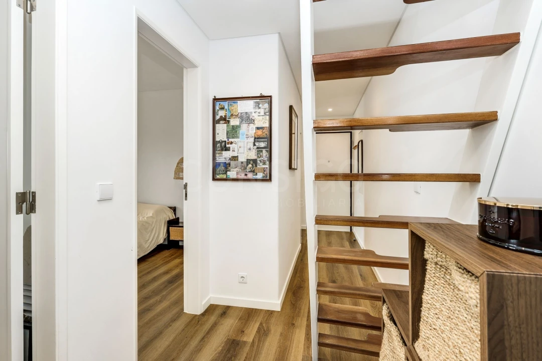 Apartamento T2 para Venda em Porto Salvo Foto 9