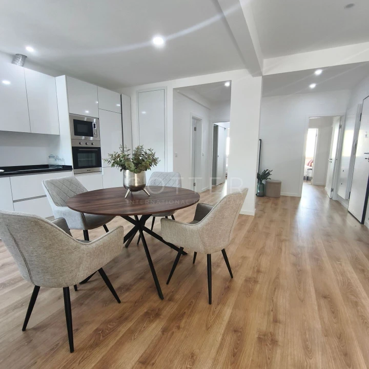Apartamento T3 para Venda em Benfica Foto 6