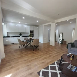 Apartamento T3 para Venda em Benfica