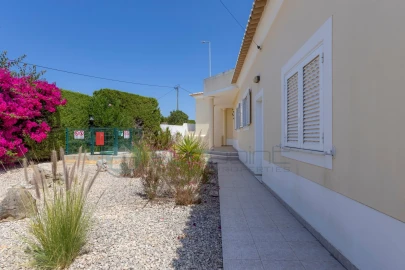 Moradia T4 para Venda em Lagos (São Sebastião e Santa Maria)