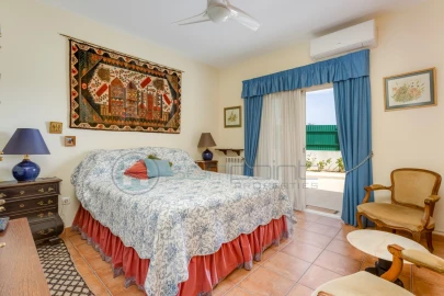 Moradia T4 para Venda em Lagos (São Sebastião e Santa Maria)