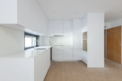 Apartamento T2 para Venda em Esgueira